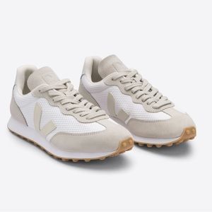 VEJA RIO BRANCO ALVEOMESH
WHITE PIERRE NATURAL SZ 40